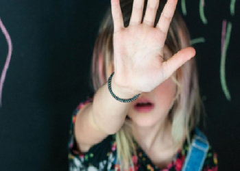 خمسة‎ ‎أسباب لعدم النشر عن طفلك على مواقع التواصل الاجتماعي