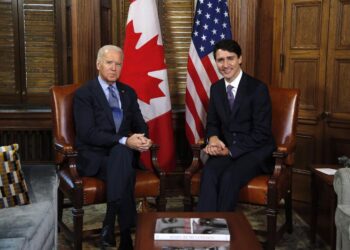 بايدن يهنّئ ترودو على فوزه بولاية ثالثة