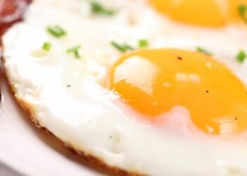 فيتامين بي 12 أساسي لصحتك وهذه علامات نقصه