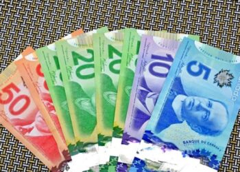 الدولار الكندي يرتفع بعد بيانات النشاط الصناعي الإيجابية