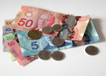 محافظ بنك كندا المركزي: التضخم قد يستمر لفترة أطول مما كان متوقعاً