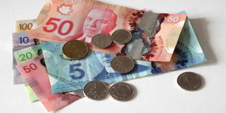 محافظ بنك كندا المركزي: التضخم قد يستمر لفترة أطول مما كان متوقعاً