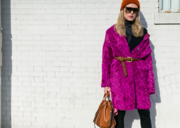 المعطف الفرو نجم موضة الشتاء