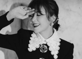 “أكمام طويلة وقصيرة”.. أفضل تصميمات الفساتين السوداء لشتاء 2022