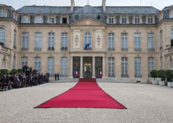 اغتصاب جندية فرنسية داخل قصر الإليزيه بعد حفل حضرة ماكرون