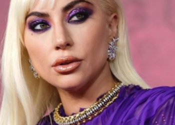 ليدي غاغا بالأحمر المثير وجمالها يخطف الأنظار