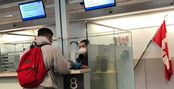 شركات كندا تُقبل على العمال المهاجرين بشكل متزايد.. على ماذا تعتمد؟