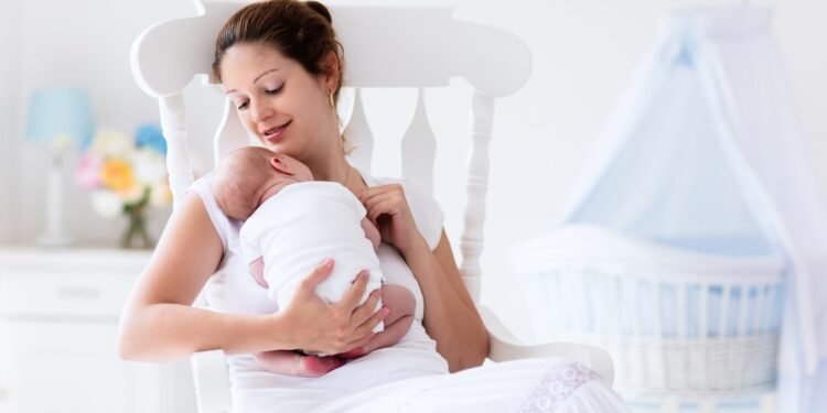 لأمهات الجدد فرصة الحصول على 6500 دولار من شركة إعلانات في تورونتو