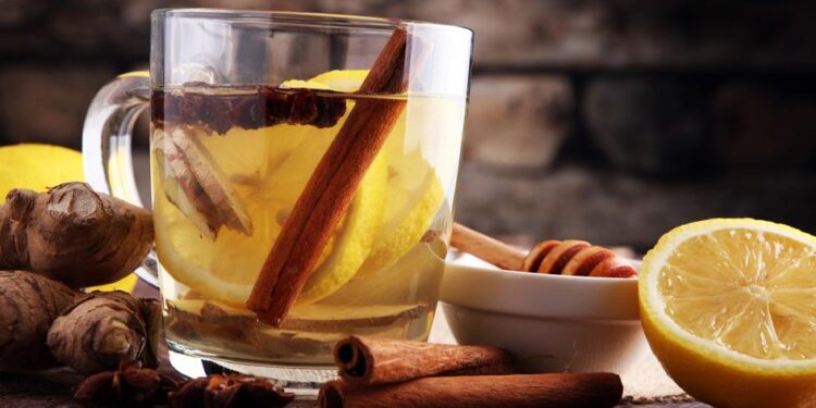 افقدي وزنك مع هذه المشروبات الصباحية