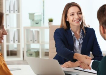 6 وظائف في تورونتو تدفع 30 دولار في الساعة