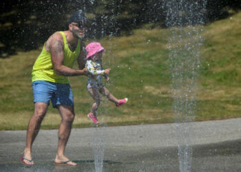 الحرارة القوية مستمرة في أونتاريو وتمديد التحذير