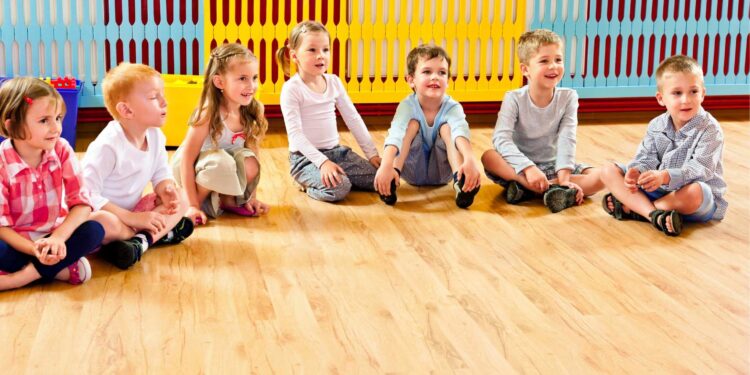 تطبيق برنامج خفض الأسعار في مراكز رعاية الأطفال بأونتاريو