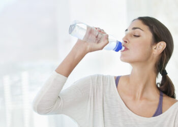 علامات تدل إلى أنكم لا تحصلون على كميات كافية من الماء