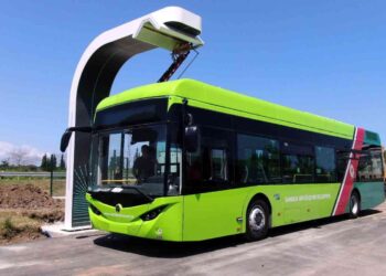 بخطوة جديدة للتعايش مع الواقع دمشق تختبر حافلات كهربائية