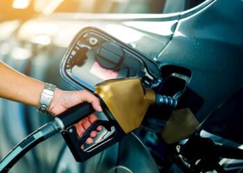 أعلى نسبة انفاق للكندين من الدخل لشراء الوقود