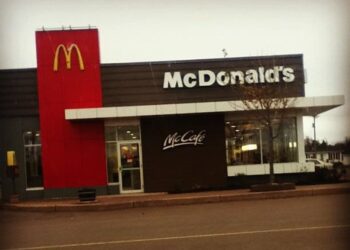 أكثر من 20 ألف وظيفة في ماكدونالز الكندية