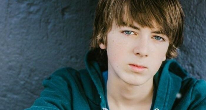 قتل أمه وحاول اغتيال ترودو! ..السجن المؤبد لممثل مسلسل Riverdale