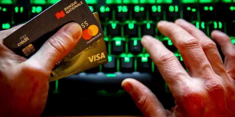 ديون الكنديين بارتفاع مستمر .. من يوقفها ؟