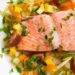 سلطة السلمون بالفاكهة والخضار هكذا تحضر