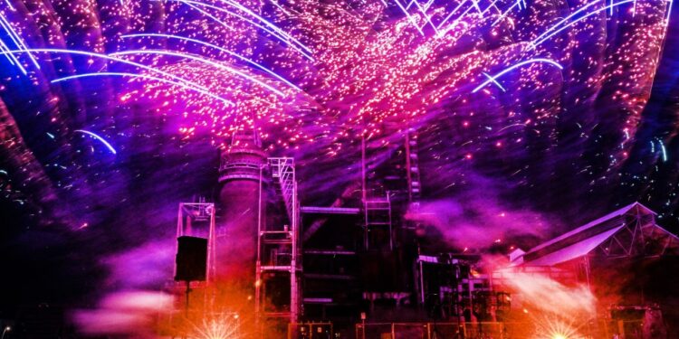 هكذا استقبل العالم العام الجديد