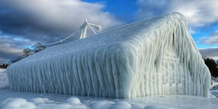 أونتاريو تتحضر لعاصفة جليدية قوية في هذا الوقت