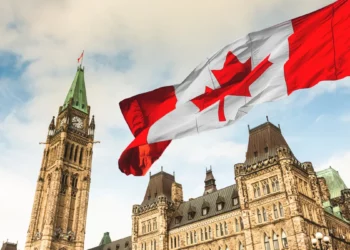 وظائف لا تحتاج شهادات جامعية لدى الحكومة الكندية