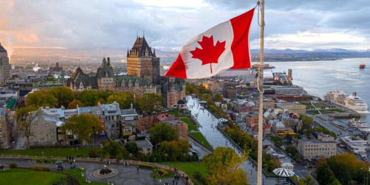 كندا تطلق مساراً جديداً للهجرة يستهدف اللاجئين